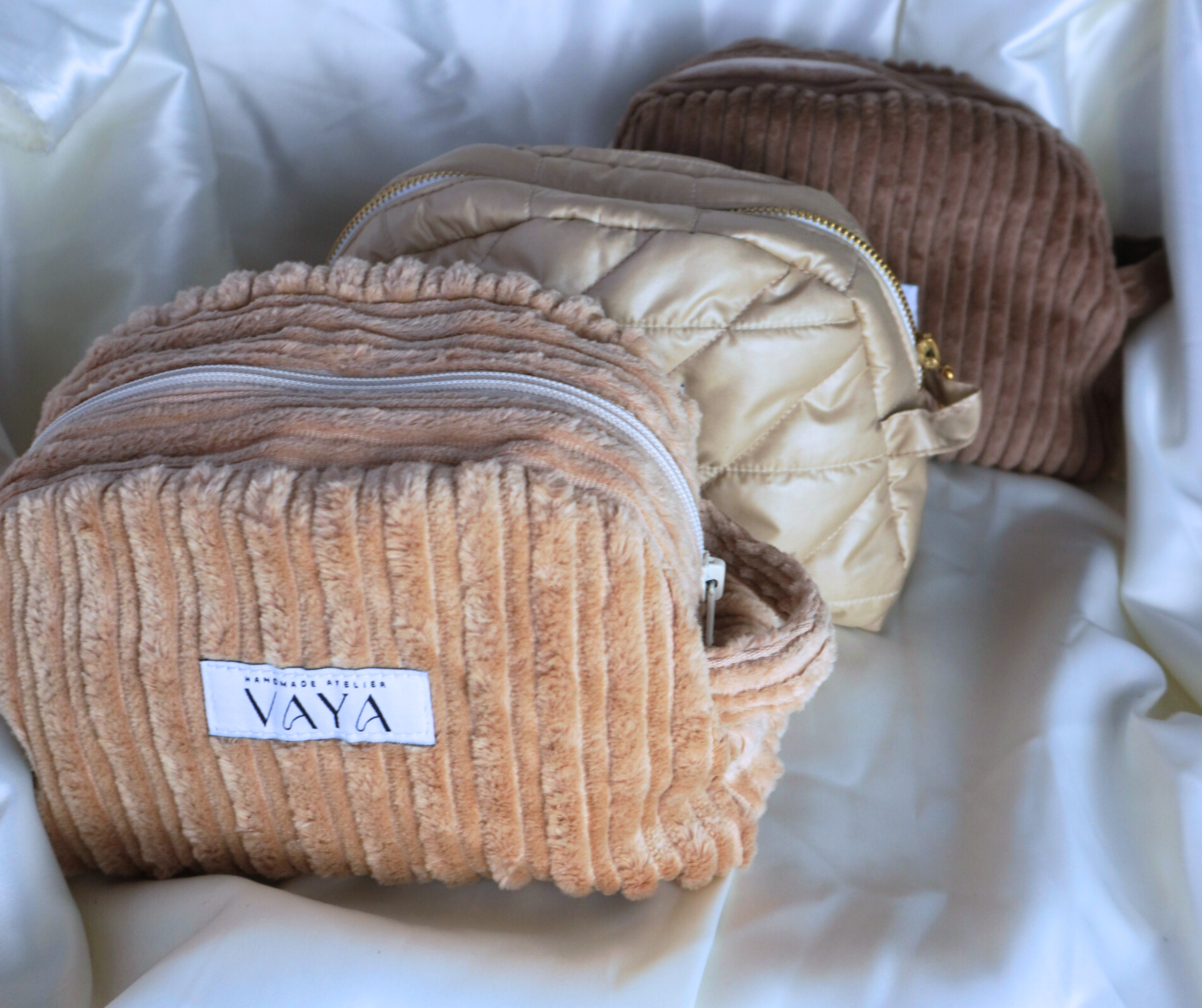 • Козметични несесери