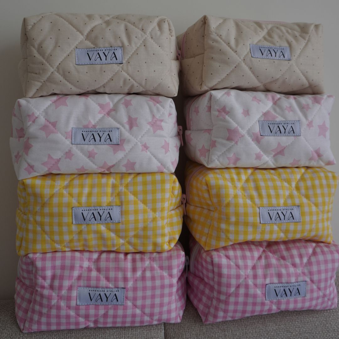 Pink Cloud несесер